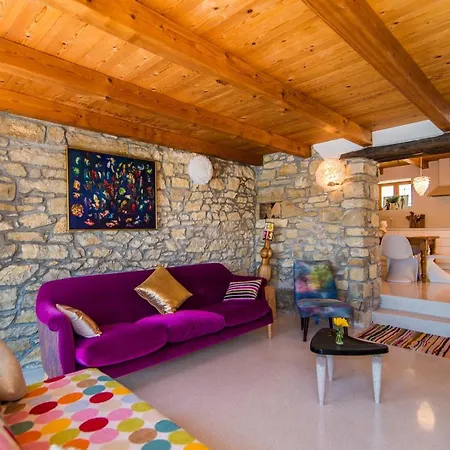 فيلة Sussini Potpićan